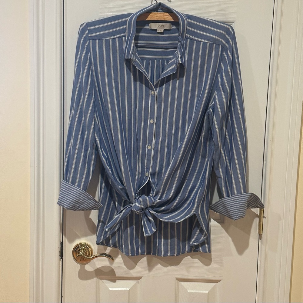 LOFT Blue Striped Women's Button Down Shirt, Size Large - Picture 2 of 7